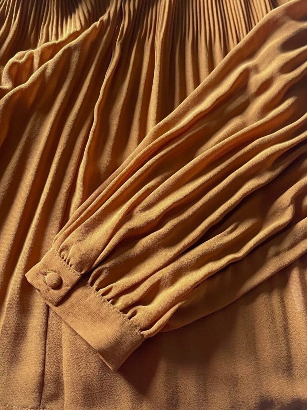 Dance & Marvel Brandy Bohemian Style Pleated Ruffled Tie Neck Blouse Size S - Picture 6 of 7